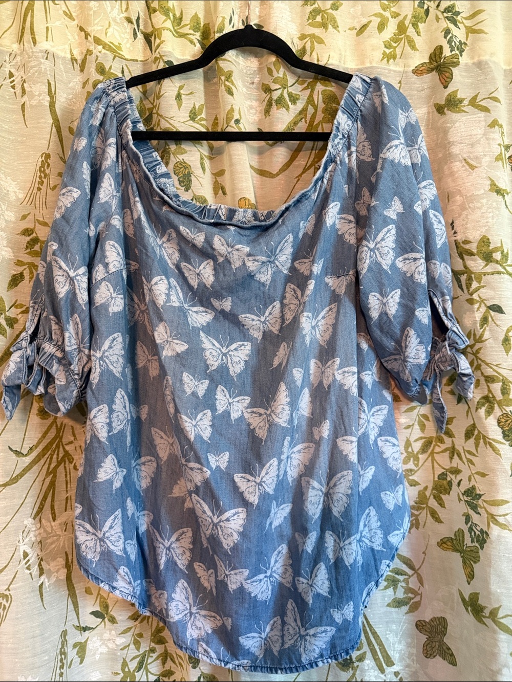 INC International Concepts Blue Butterfly Off-Shoulder Blouse like new